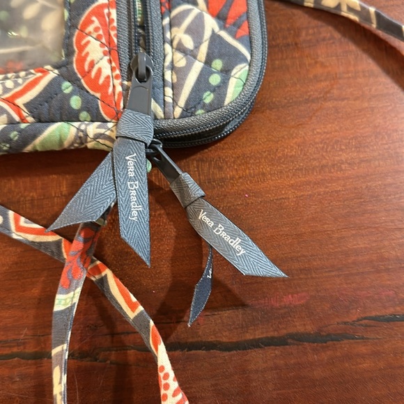 Vera Bradley Crossbody - Picture 3 of 3